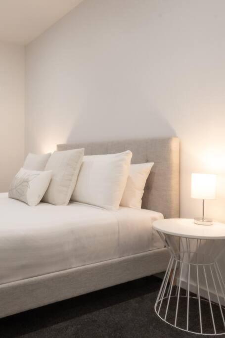 Central Modern 2 Bedroom With Wifi Лонсестон Экстерьер фото